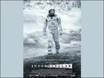Pourquoi les scientifiques cherchent-ils à habiter une autre planète dans "Interstellar" ?
