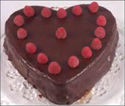 Quel est ce gâteau en forme de coeur à base de farine, de chocolat, de beurre, d'oeufs et de sucre glace ?