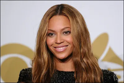 Cette grande chanteuse est :