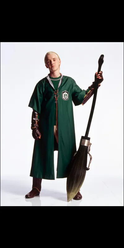 Qui est le cousin de Drago Malefoy ?