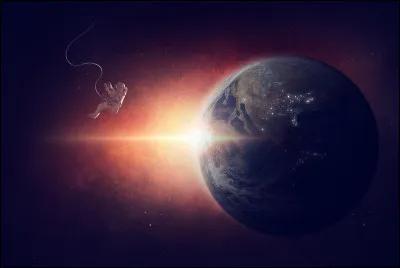 Il arrive que les astronautes doivent être dans le vide, dans l'espace, pour installer, brancher, débrancher des objets comme des panneaux solaires par exemple. Si personne d'autre ne pouvait le faire, en serais-tu capable ?