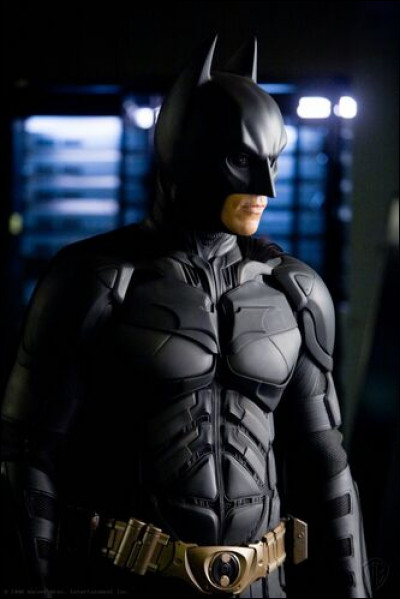 Quel acteur joue Bruce Wayne/Batman ?