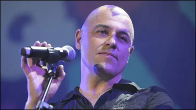 Complétez le nom de scène de cet auteur-compositeur-interprète français : ''Dominique...'' ?