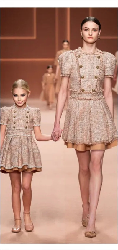 À quel âge Tess a fait son premier défilé (officiellement) ?