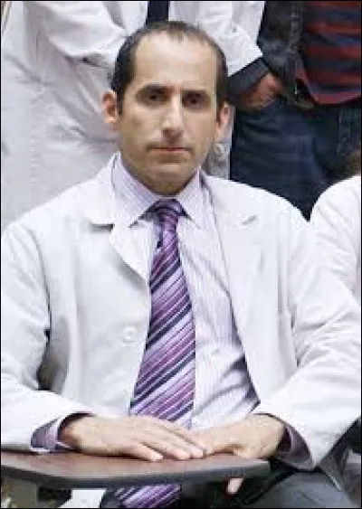 Quelle est la spécialité du docteur Chris Taub ?