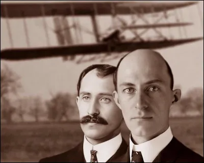 Quelle était la nationalité des frères Orville et Wilbur Wright, inventeurs du premier, vers 1900 ?