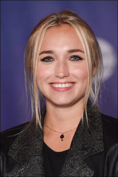 Qui est la mère de Chloé Jouannet sachant que son père est Thomas Jouannet ? (Sa mère est une célèbre actrice)