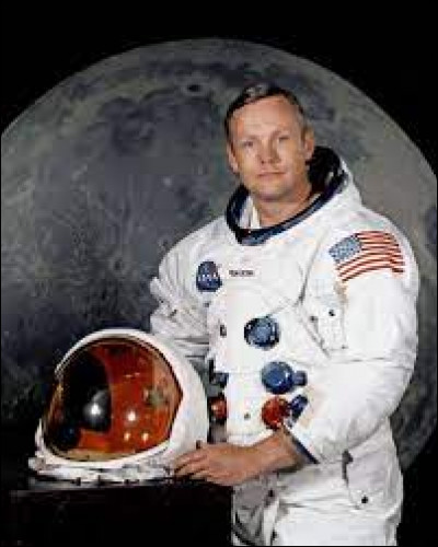 Qui est cet homme, connu pour être le premier homme à avoir marché sur la Lune ?
