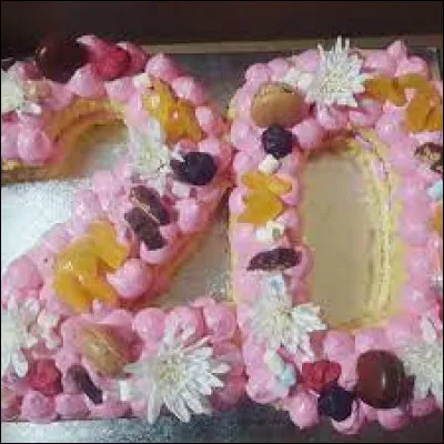 Il chantait "Le temps est loin de nos 20 ans des coups de poing, des coups de sang, mais qu'à cela n'tienne, c'est pas fini, on peut chanter quand le verre est bien rempli... On a fêté nos retrouvailles, ça m'fait d'la peine mais il faut que je m'en aille" :