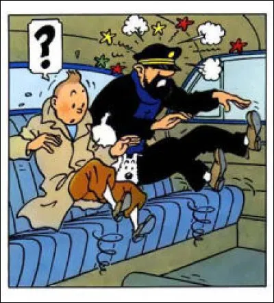 Les deux héros (et Milou) sont pris en charge à l'aéroport... Mais que se passe-t-il dans la voiture ?