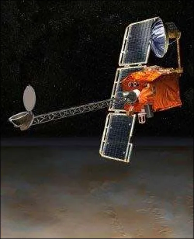 Mars Odyssey est une sonde spatiale de la NASA placée en orbite autour de la planète Mars. Cet orbiteur avait pour objectifs principaux de dresser une carte de la distribution des minéraux et des éléments chimiques à la surface de Mars et de détecter la présence éventuelle d'eau. C'était en ...