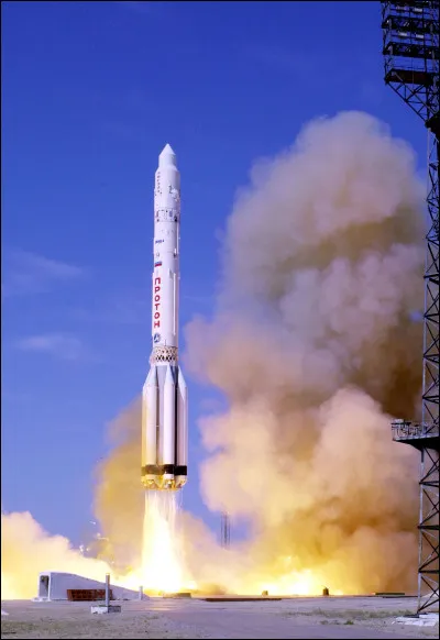 Quelle était la durée des premiers vols entre la terre et l'atmosphère de mars ?