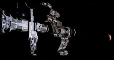 "2010 : L'Année..." > Quelques incohérences (mineures !) se trouveront dans ce film : Lorsque le "Leonov" fonce dans l'orbite du satellite Europe, il envoie une sonde...