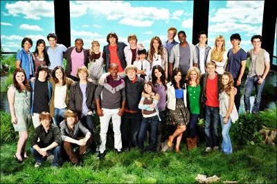 Dans quelle chanson Demi a chanté avec Miley Cyrus, Selena Gomez et Les Jonas Brothers ?