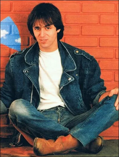 Complétez : 
"Des monstres dégoûtants, des crapauds pleins de"