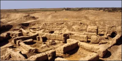 Mari : où se trouve cette ville qui fut une importante cité mésopotamienne, connue pour son site archéologique, et son grand Palais Royal ?