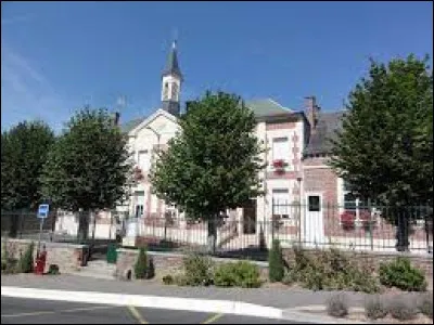 Nous sommes dans les Hauts-de-France, à Thenelles. Commune de l'arrondissement de Saint-Quentin, elle se situe dans le département ...