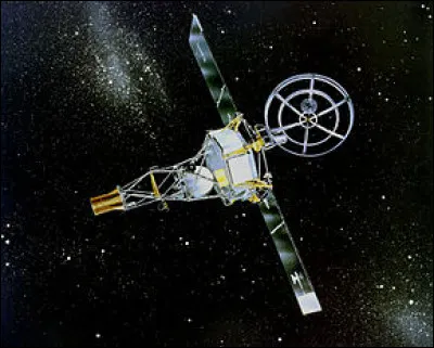 Mariner 2 est la sonde spatiale de la NASA qui a, la première, survolé la planète Vénus. En quelle année était-ce ?