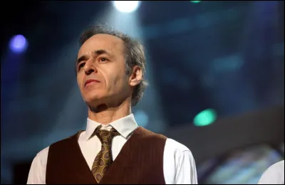 Complétez : 
"Des looks, ces uniformes qui font marcher au"