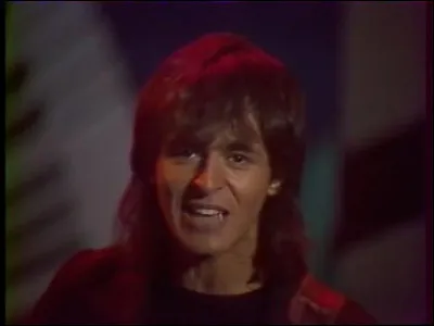 Complétez : 
"Pourquoi noyer tout ça dans lalcool ou"