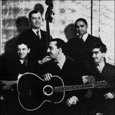 Quel guitariste de jazz est le fondateur du Quintette du Hot Club de France ?