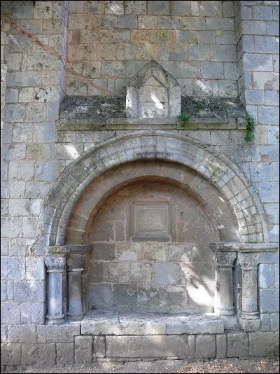 Complétez le titre du film d'Irvin S.Yeaworth jr. de 1960, "les Monstres de l'île..."