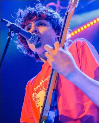 Son groupe de musique préféré est :