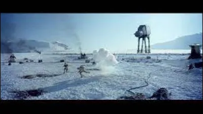 Comment se nomme la planète de glace sur laquelle se déroule la scène inaugurale du film "Star Wars, épisode V : L'Empire contre-attaque" ?