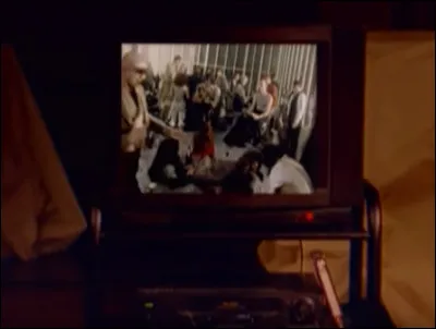 Complétez : 
"Et lit des histoires"