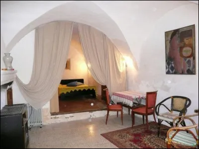 De quelle origine est le mot "alcôve" ?