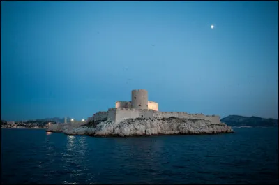 Complétez : 
"Pour faire souffrir pas pour"