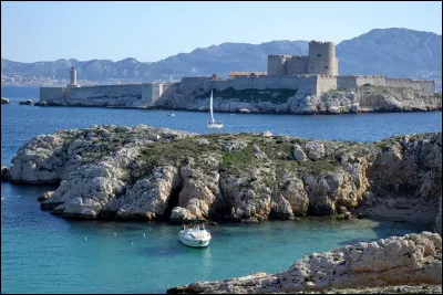 Complétez : 
" les réfugiés."