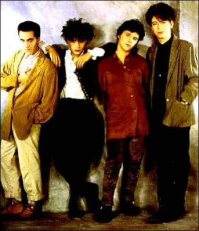 Complétez : 
"Tous les"