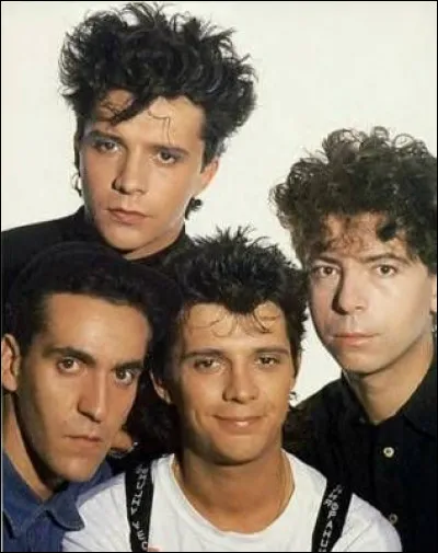 Complétez : 
"Et rien quentre elles et sans"