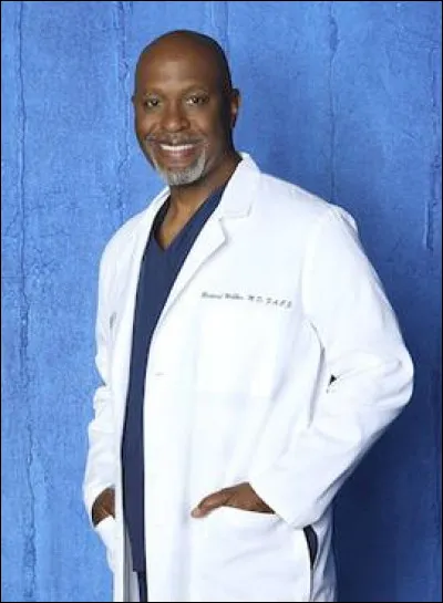 Quelle est la spécialité du Dr. Richard Webber ?