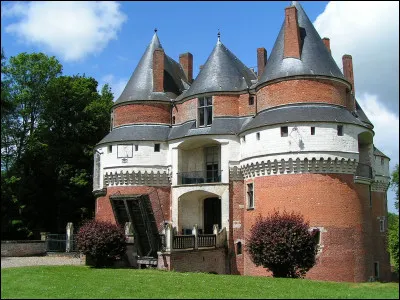 Nous arrivons dans le d&eacute;partement de la Somme. Nous nous arr&ecirc;tons devant un ch&acirc;teau. Comment se nomme-t-il ?