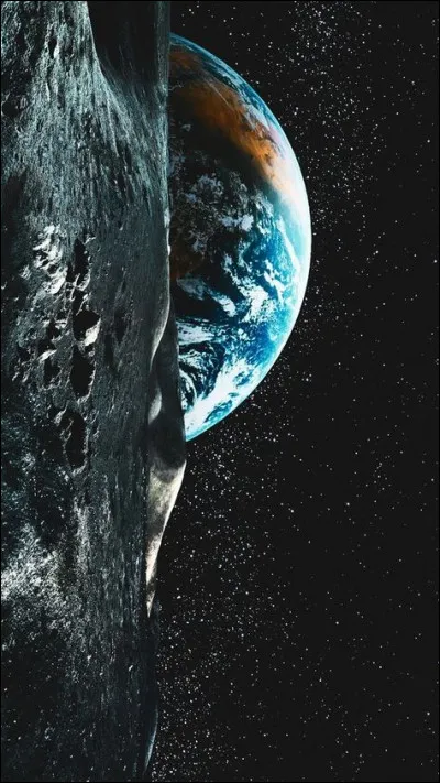 En quelle langue l'application ISS Spotter est-elle ?