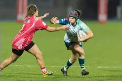 Lors d'un match de rugby il y a 11 filles et 17 garçons, 5 filles se blessent et 4 garçons, combien de personnes restent ?