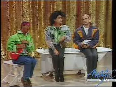 Dans le sketch "Les pétasses", lorsque Pascal Légitimus parle de sa tenue fluo, les gens ont dit qu'il était un...