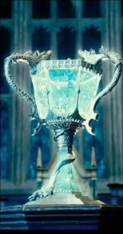 En réalité, le trophée est...