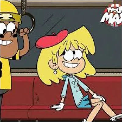 Avec qui Lori partage-t-elle sa chambre ?