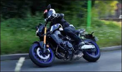 Comment surnomme-t-on un motocycliste ?