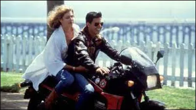 Quelle est la marque de la moto utilisé par Tom Cruise dans le film "Top Gun" ?