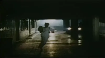 Complétez : 
"En oubliant les"