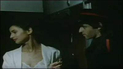 Complétez : 
"Juste des yeux qui"