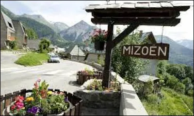 Village Isérois, Mizoën se situe en région ...
