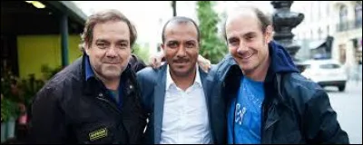 En quelle année a été joué pour la première fois le sketch "Les Branleurs" ?