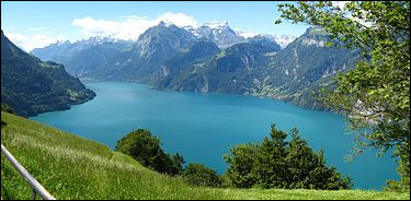 Nous commençons notre balade en Suisse.Comment se nomme ce lieu ?