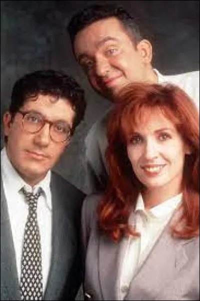 À l'origine, Les Nuls est-il un groupe d'humoriste comptant six membres ?