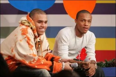 Comment se nomme le duo fait avec Chris ?